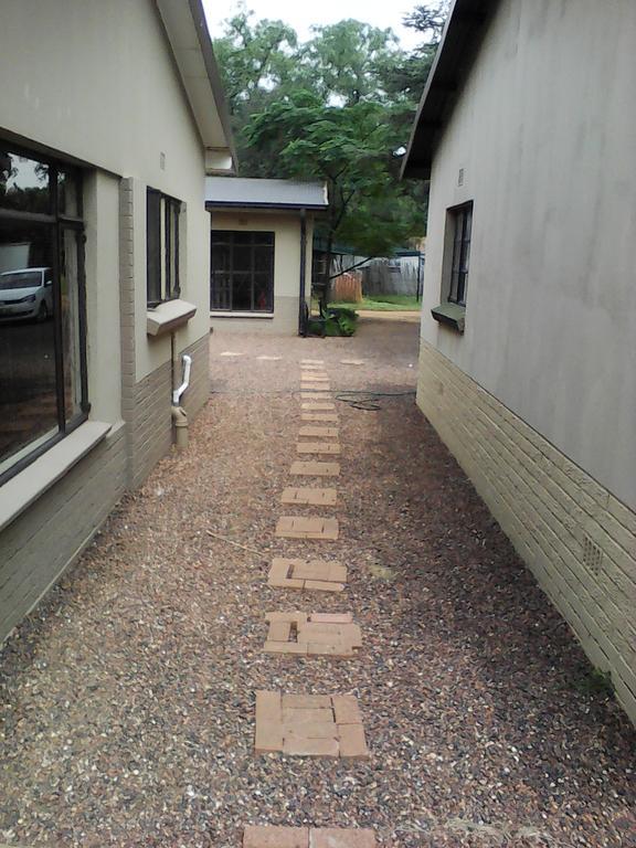 Elephant Lodge Guesthouse Vanderbijlpark Exterior photo